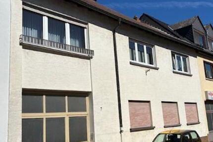 Haus Mannheim Sandhofen - 9 Zimmer, 234 m&sup2;, 519.000&euro; | Angebot:26121658