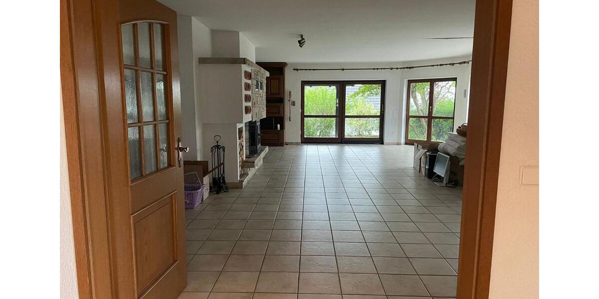 Doppelhaushälfte Leimen - 4 Zimmer, 212 m&sup2;, 1.950&euro; | Angebot:25551381