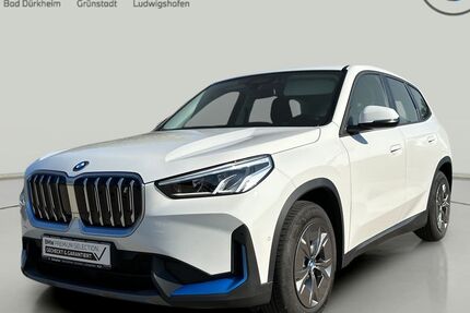BMW iX1 30.900 km 35.900 € Ludwigshafen 67071