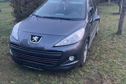 Peugeot 207 124.564 km 3.299 &euro; worms 67551
