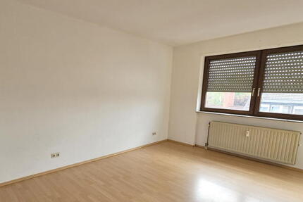 ObjNr:19686 - Leerstehende Eigentumswohnung als Kapitalanlage mit Loggia und TG-Stellplatz 2 zimmer