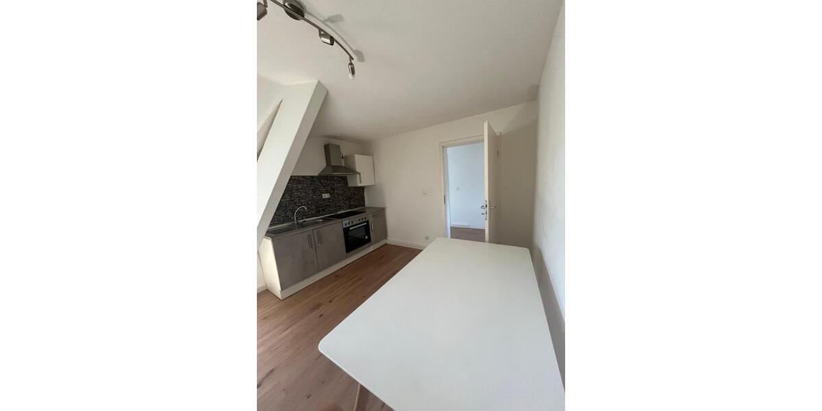 Dachgeschoßwohnung Mannheim Fahrlach - 2 Zimmer, 67 m&sup2;, 695&euro; | Angebot:24977389