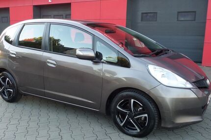 Honda Jazz 83.570 km 8.690 &euro; Ludwigshafen am Rhein 67059