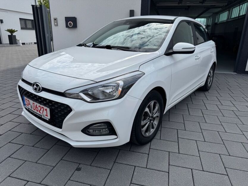 i20