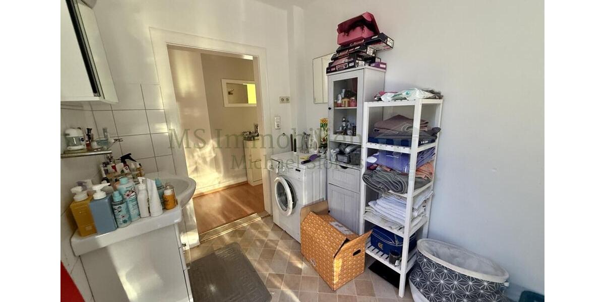 Dachgeschoßwohnung Bensheim - 3 Zimmer, 92 m&sup2;, 1.100&euro; | Angebot:24978435