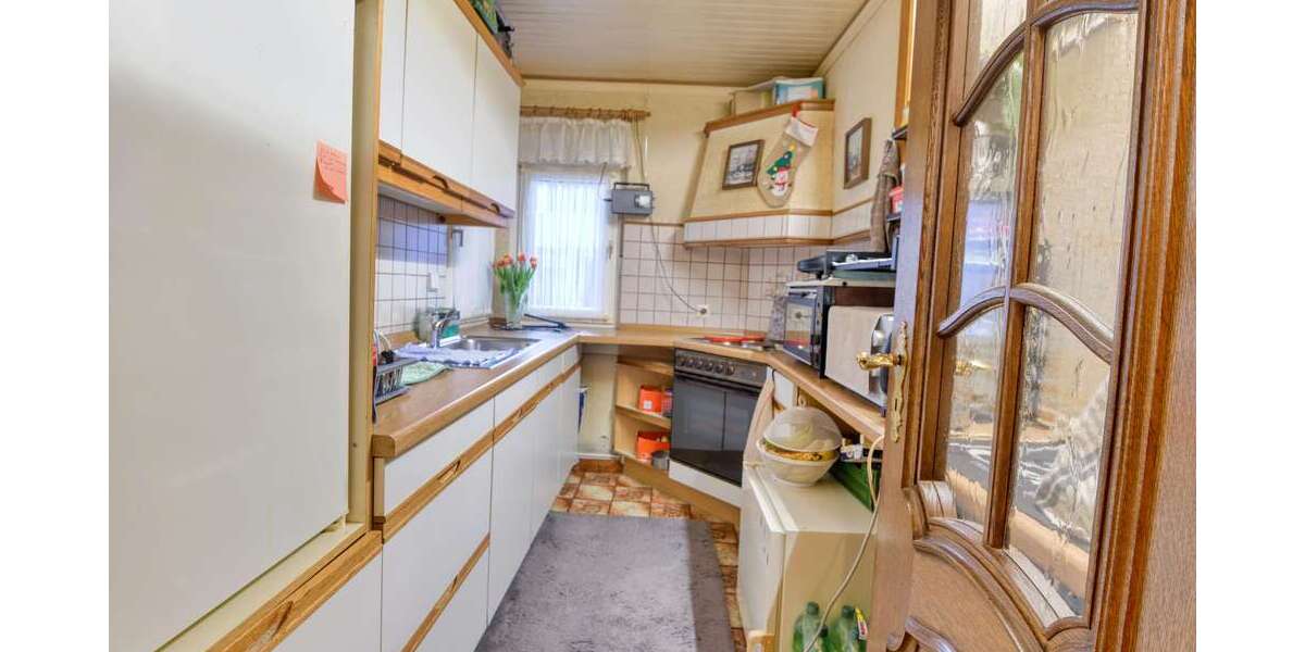 Idyllisches DHH mit Sanierungspotential in ruhiger & zentraler Lage Zusätzliches Hinterhaus inkl. - Doppelhaushälfte Ludwigshafen am Rhein Mundenheim | Angebot:25957079