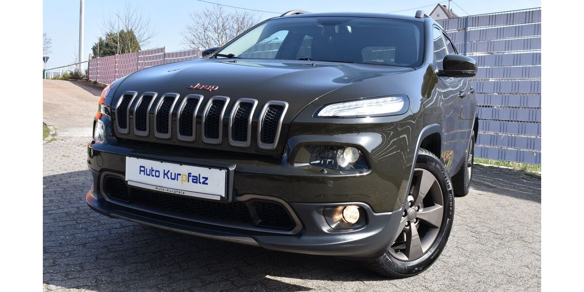 Jeep Cherokee 141.600 km 14.999 &euro; LUDWIGSHAFEN am RHEIN 67065