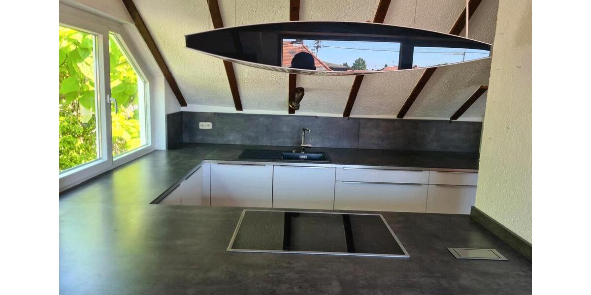 Dachgeschoßwohnung Ludwigshafen am Rhein Ludwigshafen-Oggersheim - 3 Zimmer, 106 m&sup2;, 1.400&euro; | Angebot:26227484