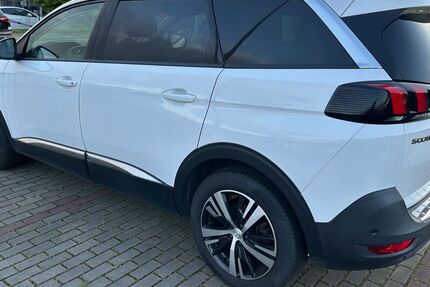 Peugeot 5008 281.000 km 11.400 &euro; Weinheim 69469