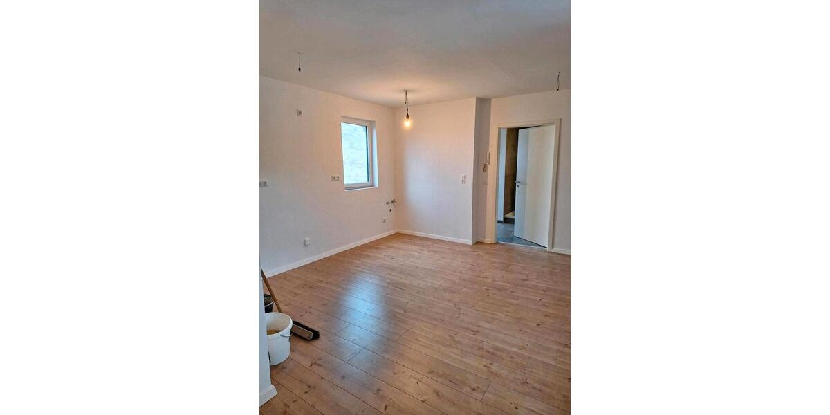 Etagenwohnung Worms - 2 Zimmer, 105 m&sup2;, 900&euro; | Angebot:26256566