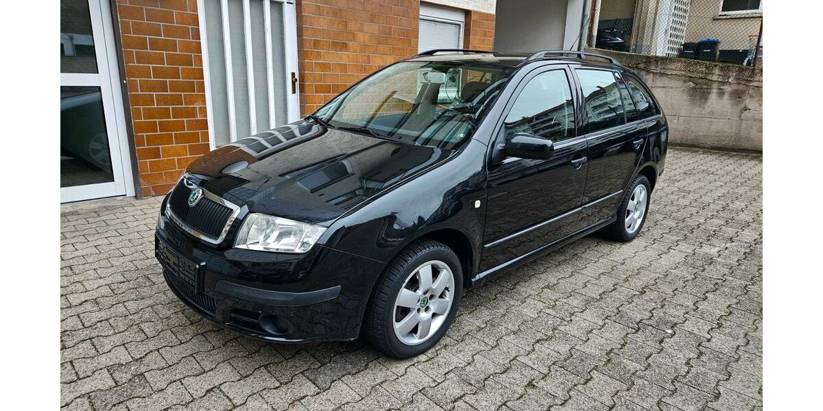 Skoda Fabia 76.500 km 5.600 &euro; Mannheim 68219