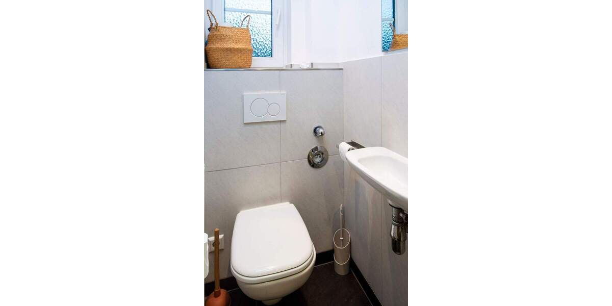 Etagenwohnung Heidelberg Neuenheim - 3 Zimmer, 95 m&sup2;, 1.700&euro; | Angebot:25780395