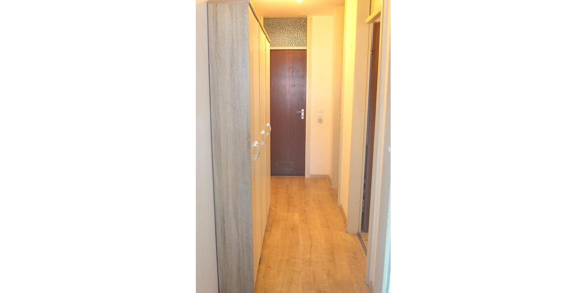 Etagenwohnung Ludwigshafen am Rhein - 4 Zimmer, 98 m&sup2;, 1.350&euro; | Angebot:25320406