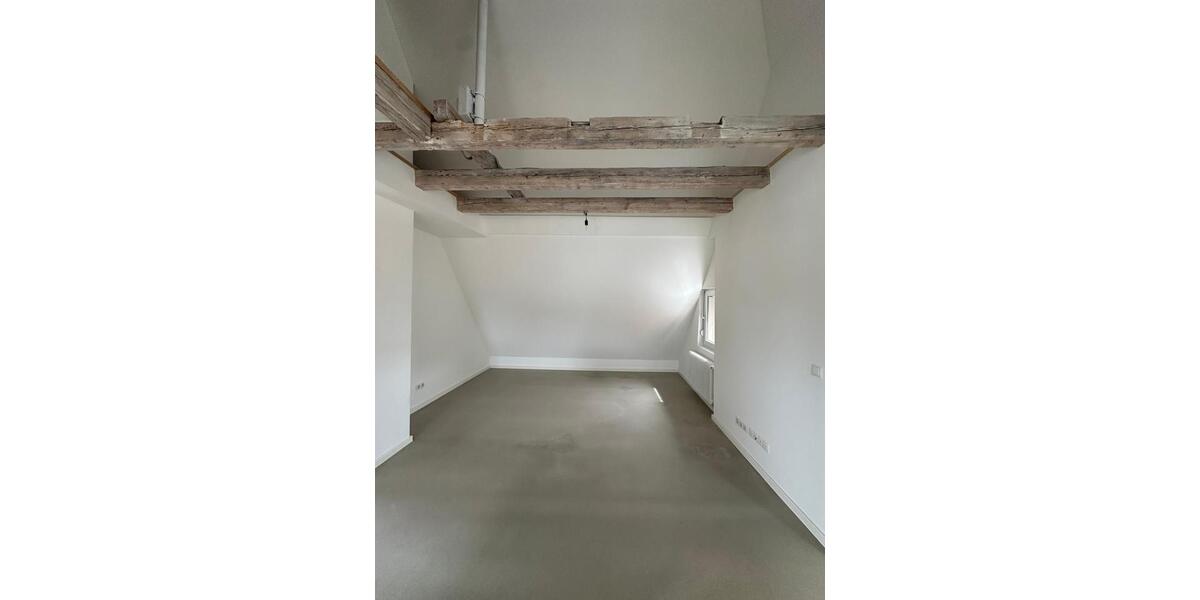 Dachgeschoßwohnung Ludwigshafen am Rhein Edigheim - 3 Zimmer, 84 m&sup2;, 924&euro; | Angebot:26163151