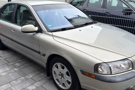Volvo S80 147.600 km 5.500 &euro; Heppenheim 64646