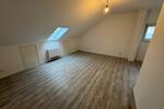Dachgeschoßwohnung Gernsheim - 4 Zimmer, 86 m&sup2;, 1.040&euro; | Angebot:26272954