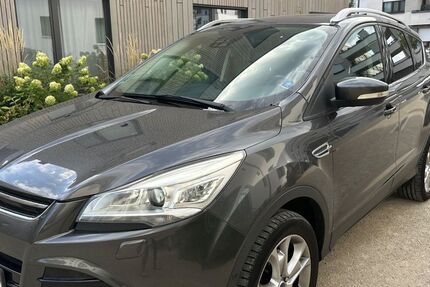 Ford Kuga 166.000 km 7.800 &euro; Mannheim 68309