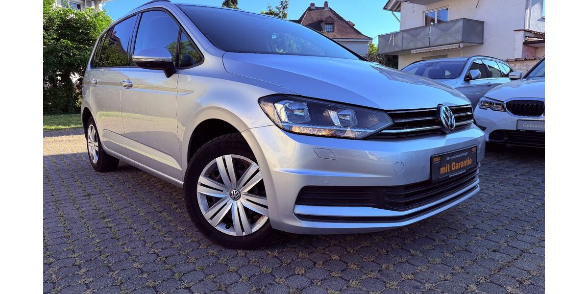 VW Touran 93.586 km 14.990 &euro; Mannheim 68307