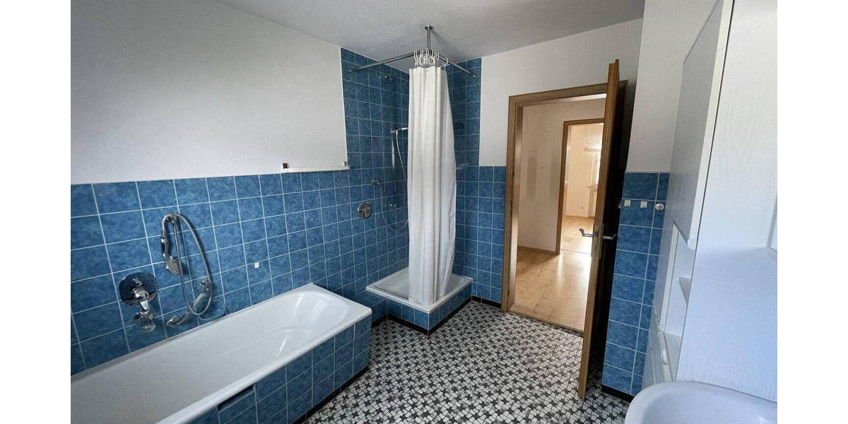 Mehrfamilienhaus, Wohnhaus Lorsch - 8 Zimmer, 217 m&sup2;, 538.000&euro; | Angebot:26477779