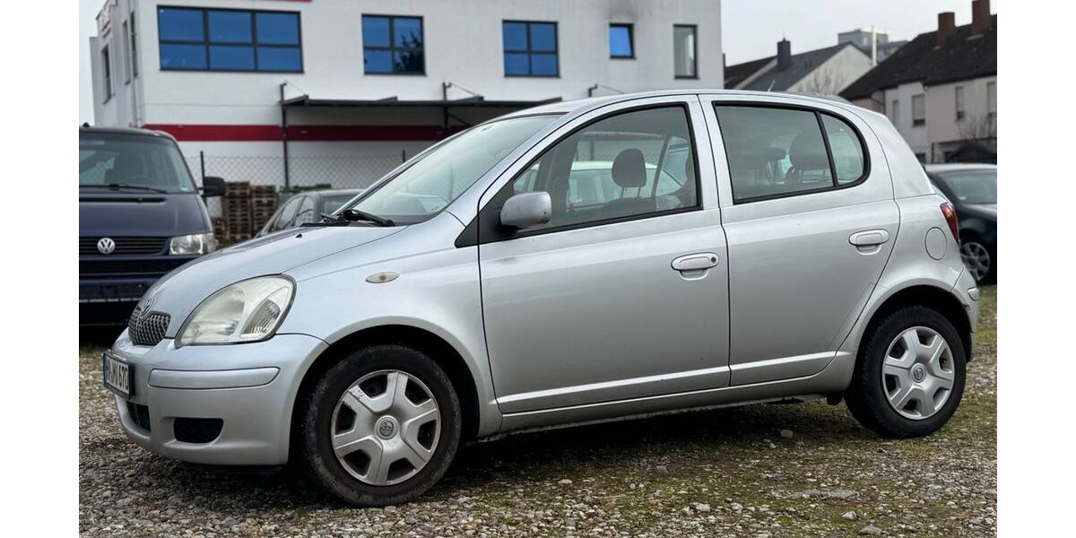 Toyota Yaris 335.000 km 1.700 &euro; Weinheim 69469