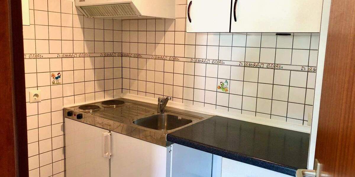 LÄNDLICH: TRAUMAUSSICHT, GROSSES FAMILIENHAUS, EINBAUKÜCHE, 2 STELLPLÄTZE 6 zimmer