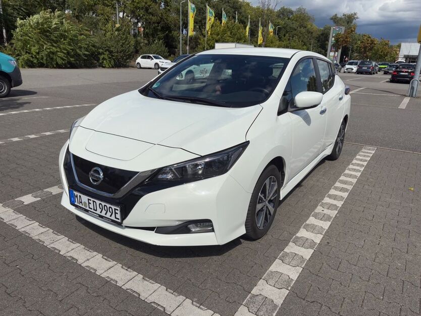 Nissan Leaf 9.400 km 15.600 € Mannheim 68167