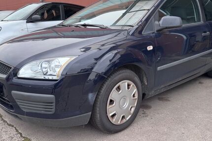 Ford Focus 93.000 km 2.990 &euro; Viernheim 68519
