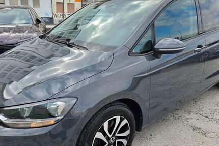 VW Touran 105.000 km 20.390 &euro; Mannheim 68159
