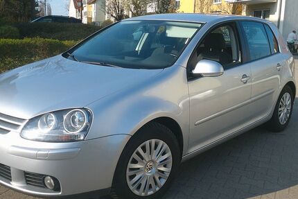 VW Golf 230.000 km 4.200 &euro; Wald-Michelbach 69483