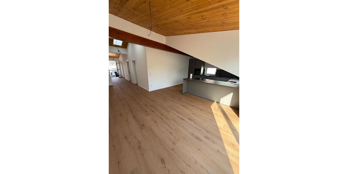 Dachgeschoßwohnung Ludwigshafen am Rhein Edigheim - 3.5 Zimmer, 85 m&sup2;, 305.000&euro; | Angebot:24526937