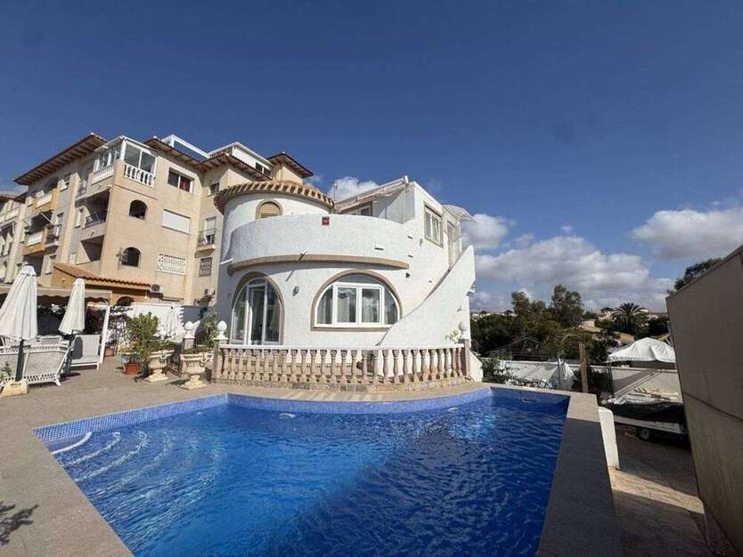 Haus zum Kaufen in Orihuela 475.000 € 177 m²