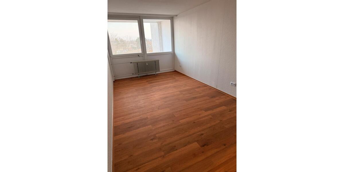 Etagenwohnung Ludwigshafen am Rhein Ludwigshafen-Oggersheim - 2 Zimmer, 67 m&sup2;, 140.000&euro; | Angebot:25805295