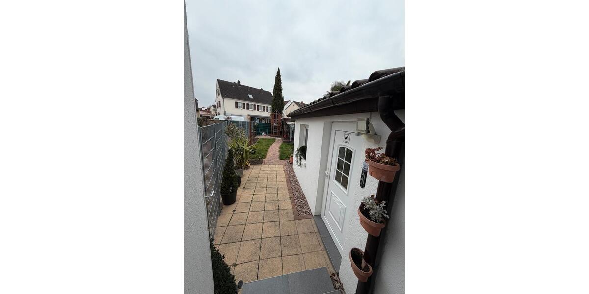 Erdgeschoßwohnung Altrip - 4 Zimmer, 90 m&sup2;, 299.000&euro; | Angebot:27042567