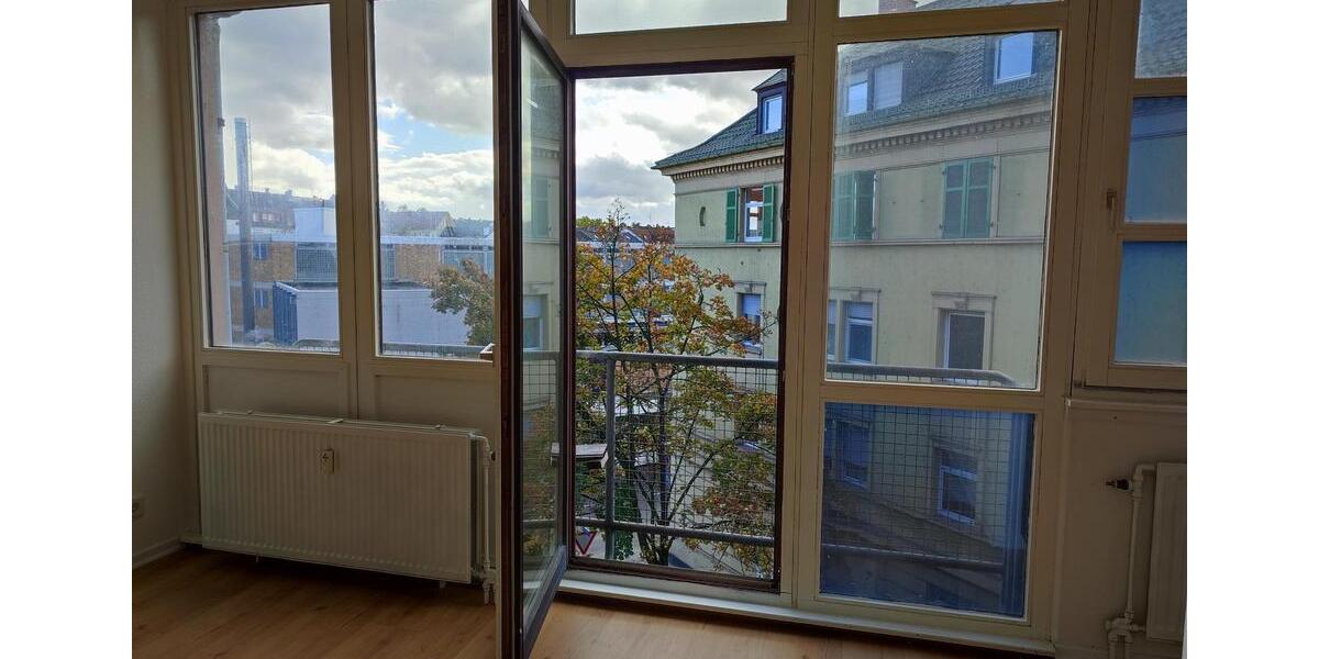 Erstbezug nach Sanierung: Helle 1 Zimmerwohnung mit charmanter Aufteilung 1 zimmer