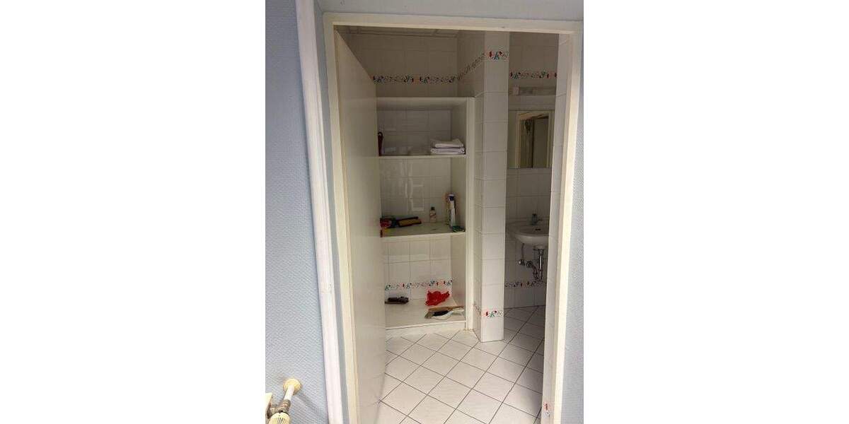 Gewerbeobjekt Bad Dürkheim - 4 Zimmer, 90 m&sup2;, 1.170&euro; | Angebot:25671082