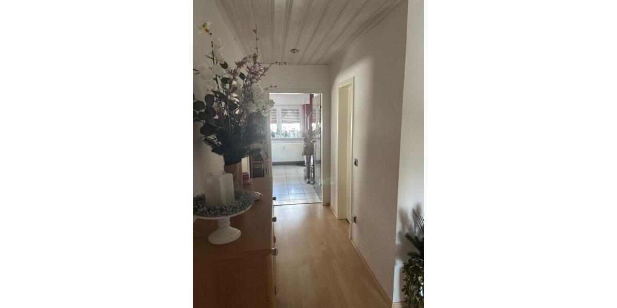 Dachgeschoßwohnung Weinheim - 3 Zimmer, 65 m&sup2;, 175.000&euro; | Angebot:24714573