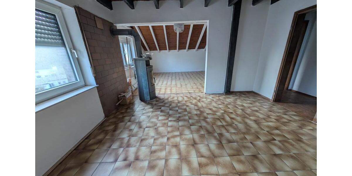 Etagenwohnung Lautertal (Odenwald) - 5 Zimmer, 153 m&sup2;, 1.300&euro; | Angebot:25239291