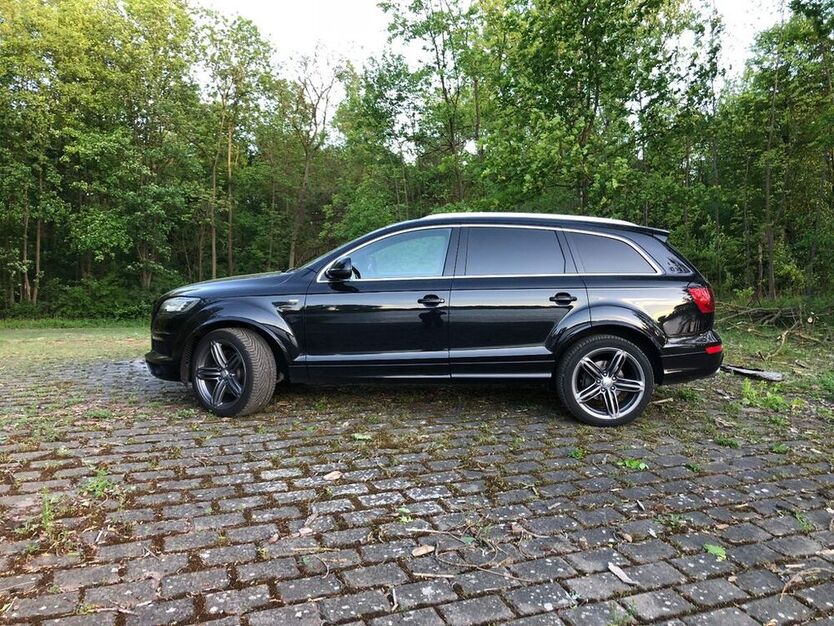 Q7