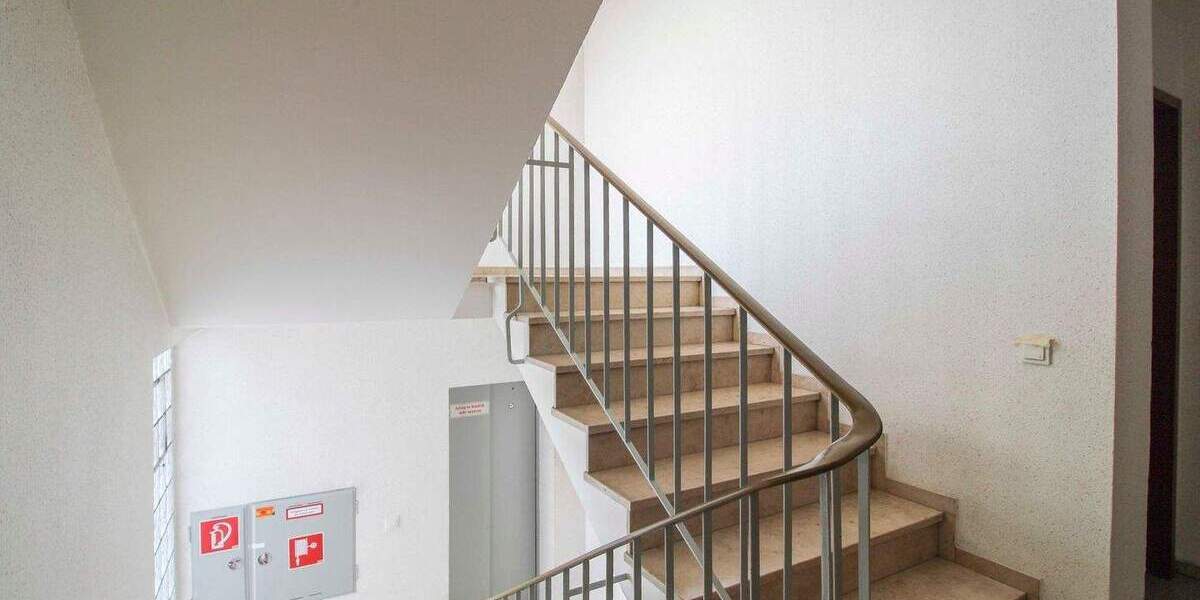 Für Tatkräftige: 3 Zimmer Wohnung mit 2 Balkone in Zwingenberg 3 zimmer