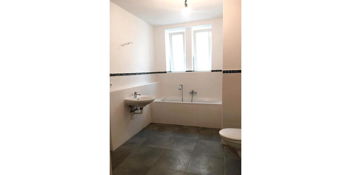 Erdgeschoßwohnung Frankenthal (Pfalz) - 4 Zimmer, 130 m&sup2;, 495.000&euro; | Angebot:24743201