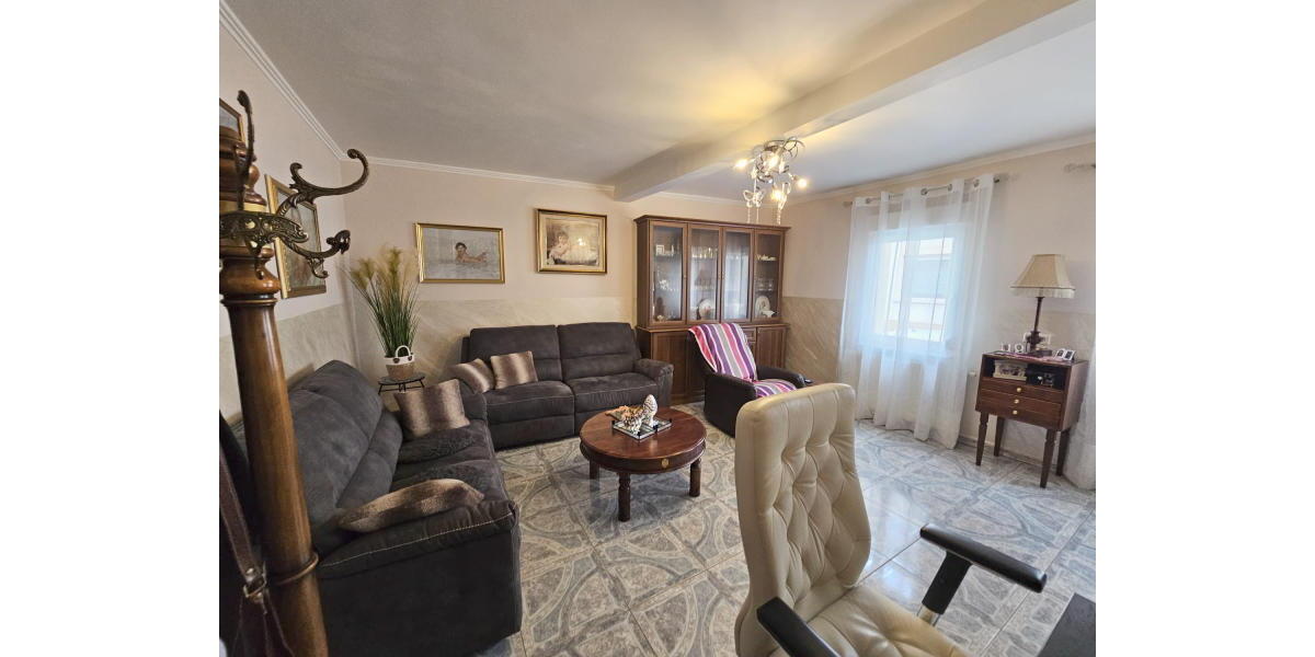 ObjNr:19502 - Gepflegte Doppelhaushälfte im Zentrum Oggersheims 6 zimmer