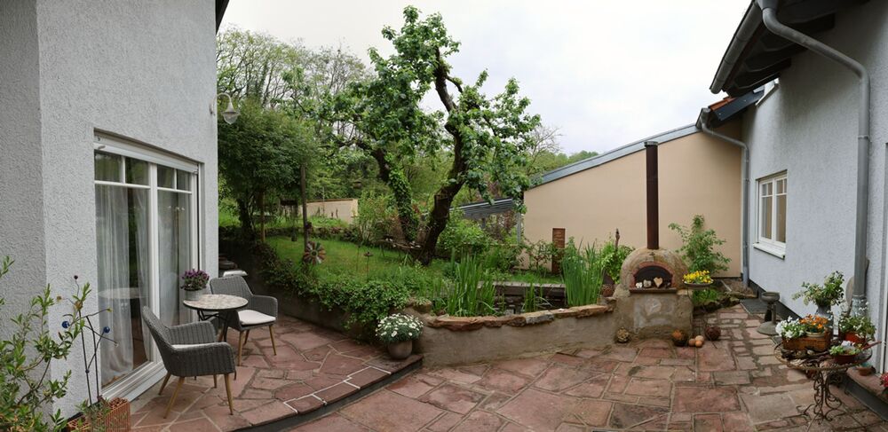 Großzügiges Einfamilienhaus mit 2 kleineren Einliegerwohnungen u. traumhaftem Garten - Einfamilienhaus Wiesloch | Angebot:27219330
