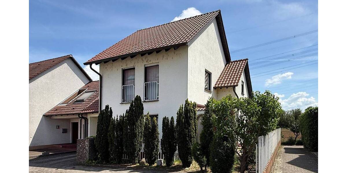 Doppelhaushälfte Brühl - 4 Zimmer, 155 m&sup2;, 395.000&euro; | Angebot:26805211