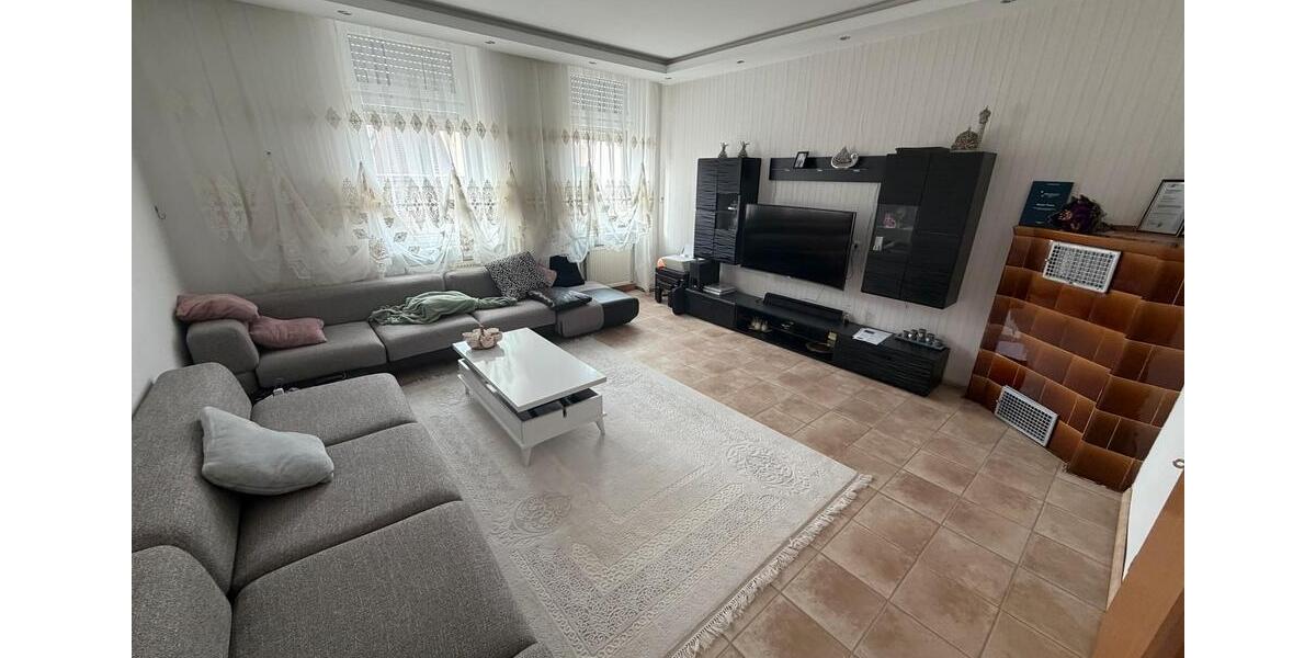 Etagenwohnung Frankenthal (Pfalz) - 5 Zimmer, 150 m&sup2;, 345.000&euro; | Angebot:24786101