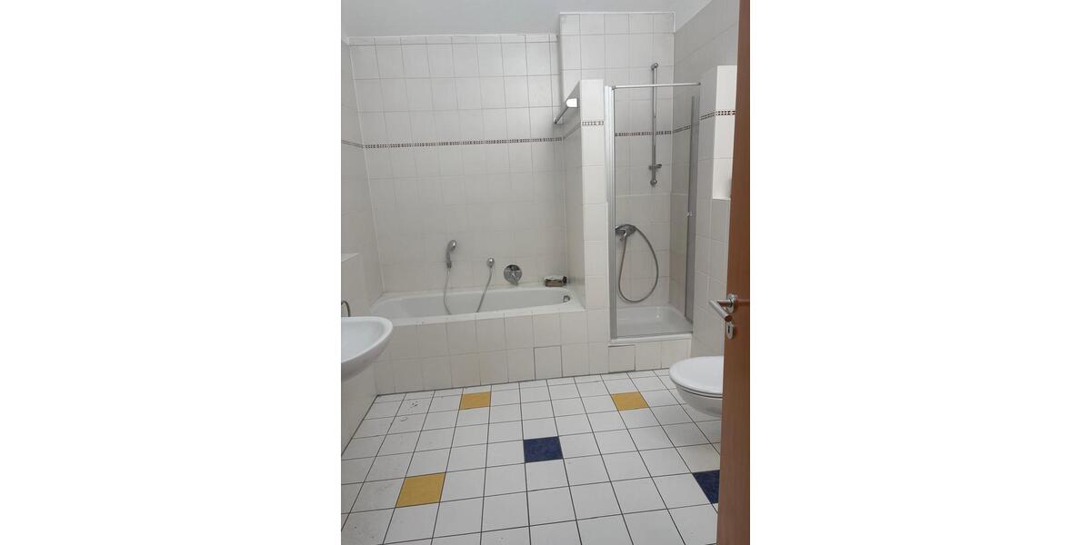 Maisonettenwohnung Ludwigshafen am Rhein Rheingönheim - 3 Zimmer, 150 m&sup2;, 1.500&euro; | Angebot:25784264