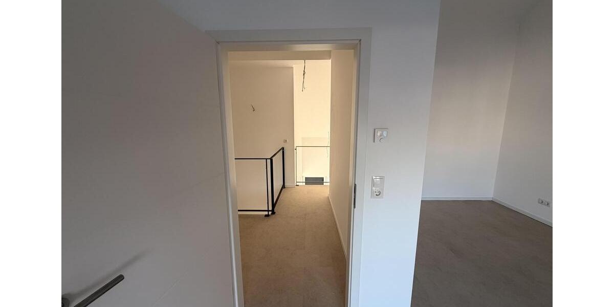Maisonettenwohnung Mannheim Rheinau - 4 Zimmer, 143 m&sup2;, 2.300&euro; | Angebot:25307034