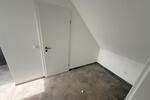 Dachgeschoßwohnung Hockenheim - 2 Zimmer, 85 m&sup2;, 1.250&euro; | Angebot:26625841
