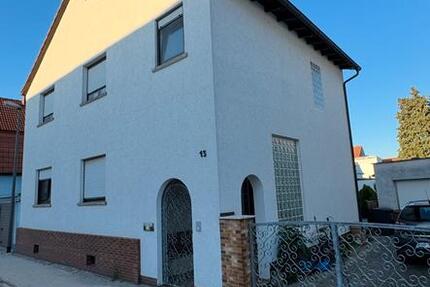 Haus Lampertheim - 8 Zimmer, 149 m&sup2;, 460.000&euro; | Angebot:25278138