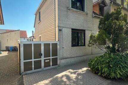 Haus Ludwigshafen am Rhein Mundenheim - 5 Zimmer, 100 m&sup2;, 2.500&euro; | Angebot:27617540