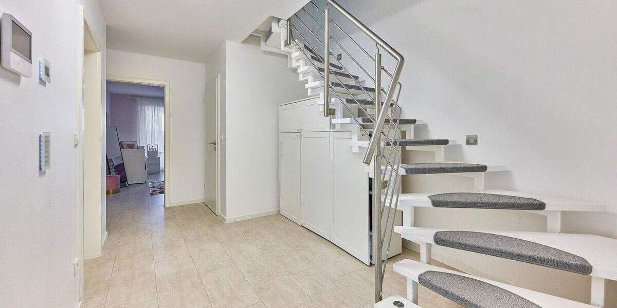Reihenendhaus Ludwigshafen Oggersheim - 9 Zimmer, 314 m&sup2;, 1.350.000&euro; | Angebot:25728409